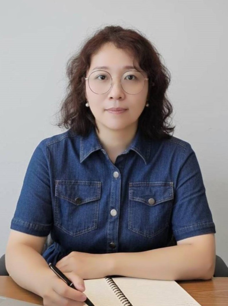 楊怡怡